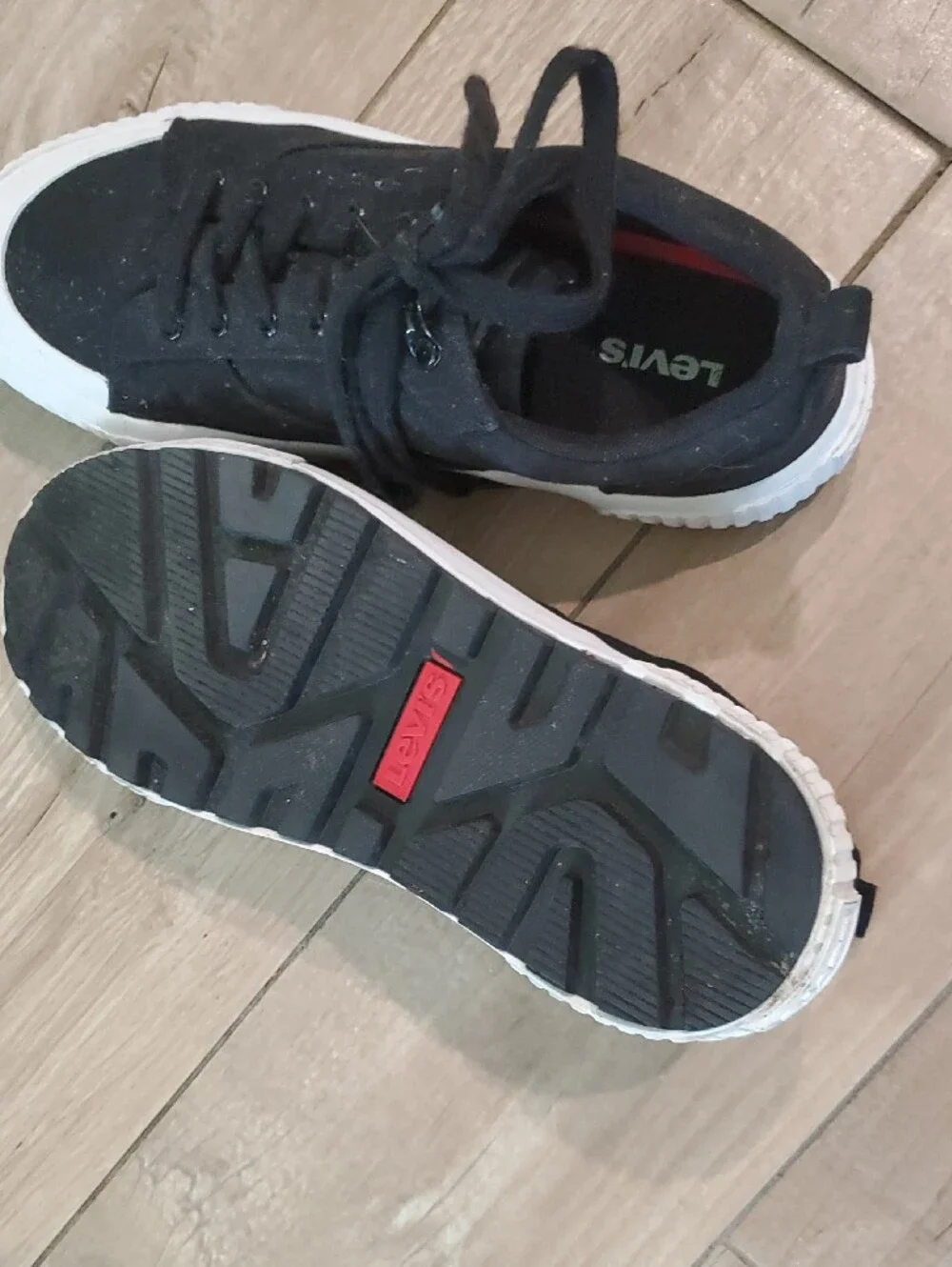Levi's Black Canvas Low-Top Sneakers with White Sole